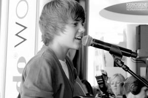 Kann Justin Bieber eigentlich singen ?