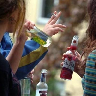 Was haltet ihr von Alkoholkonsum im Jugendalter?